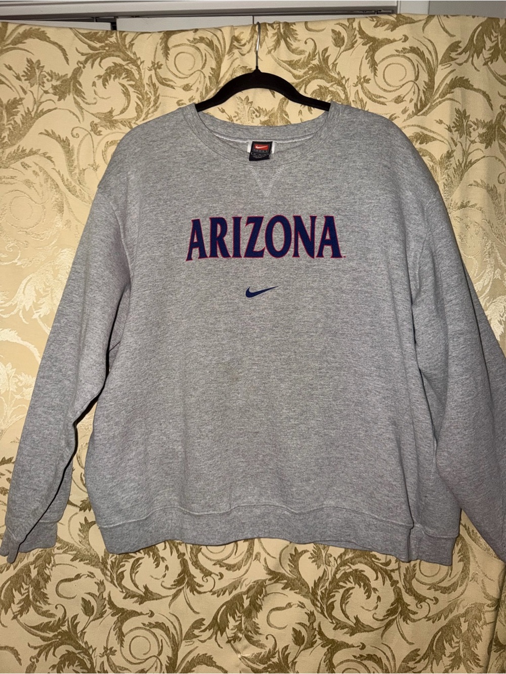Nike Vtg Gray 'Arizona' Crewneck Sweatshirt with Navy & Red Accents